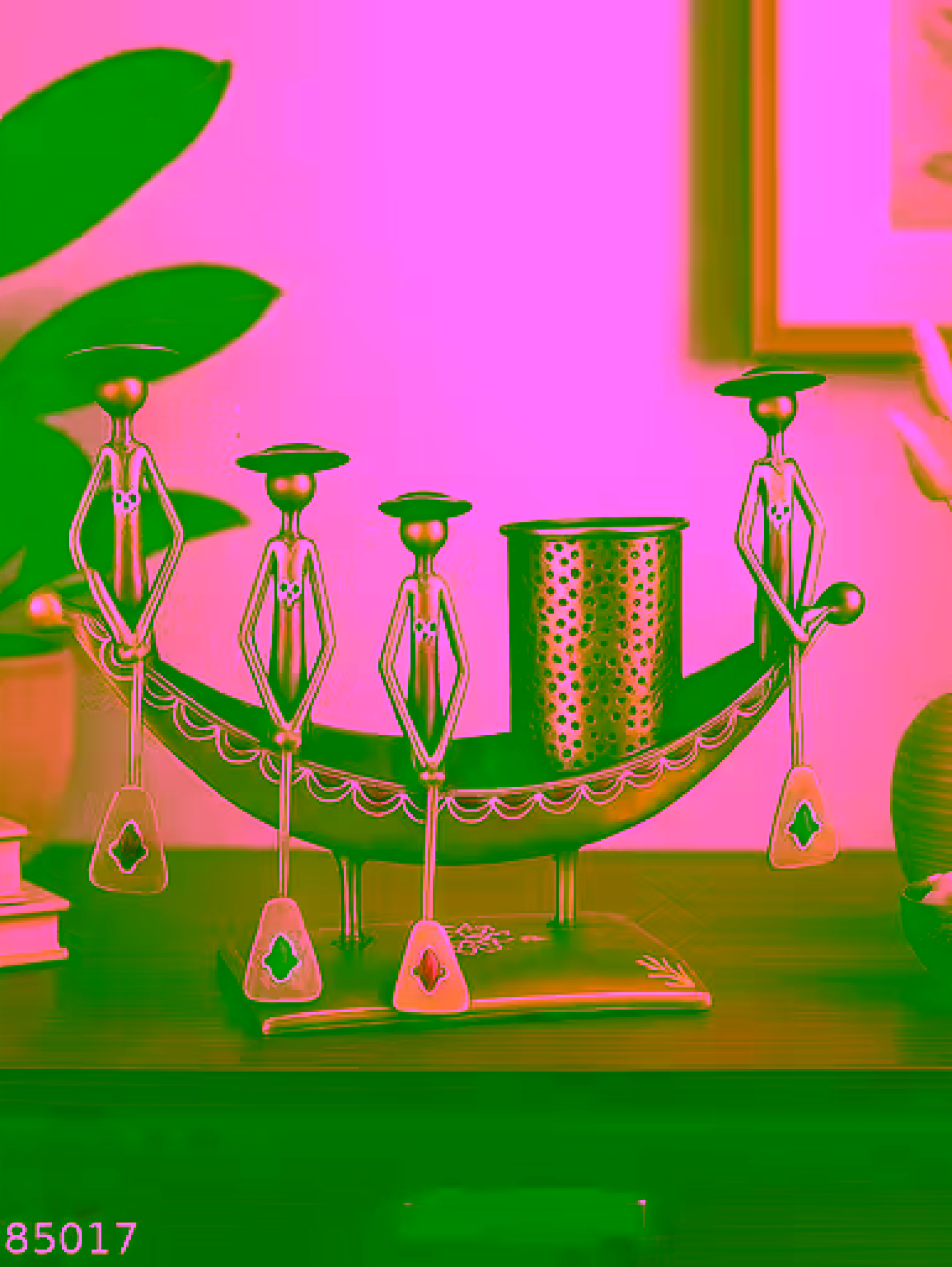 Showpiece 1