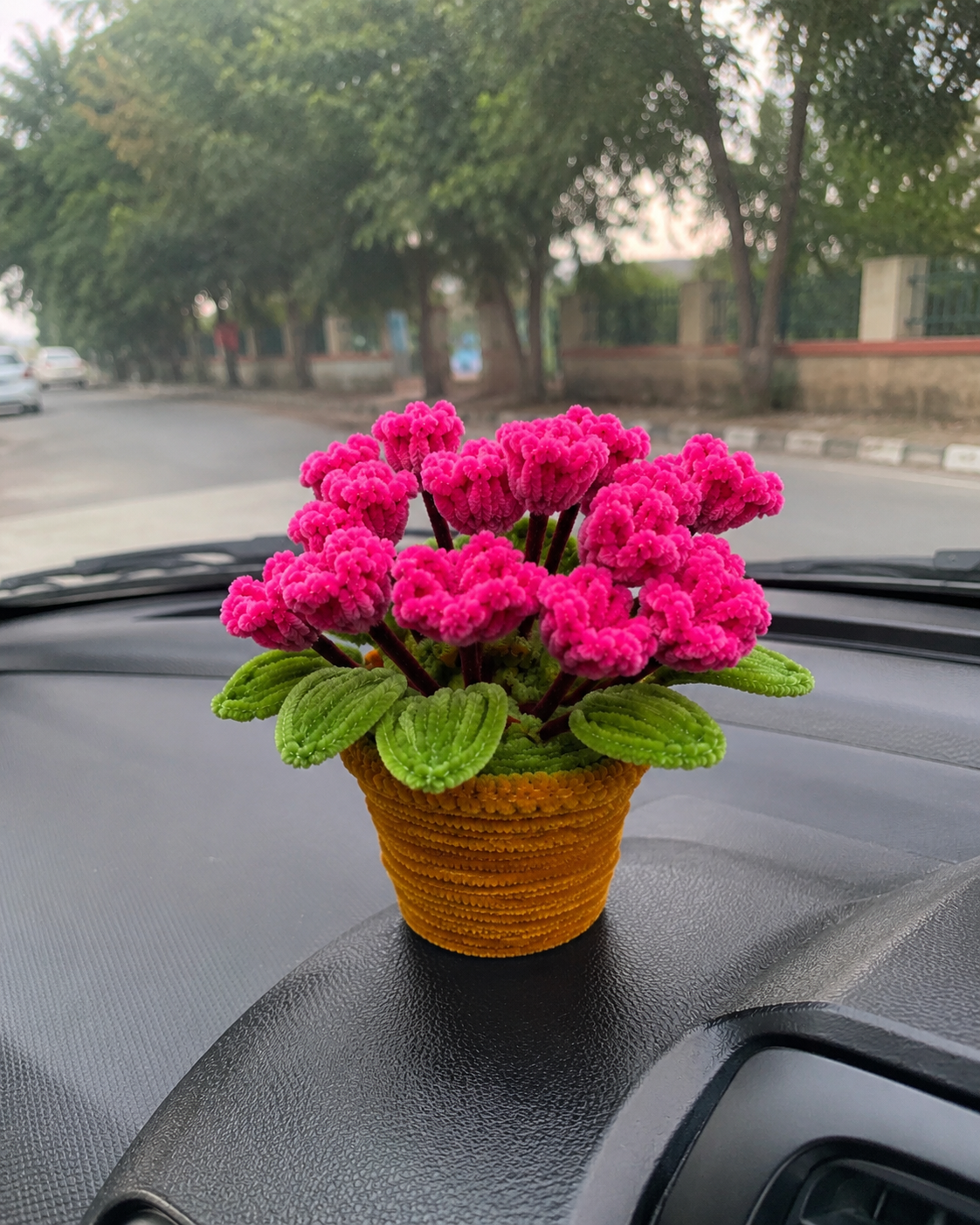Blush Bloom Dancing Mini Pot - Image 2